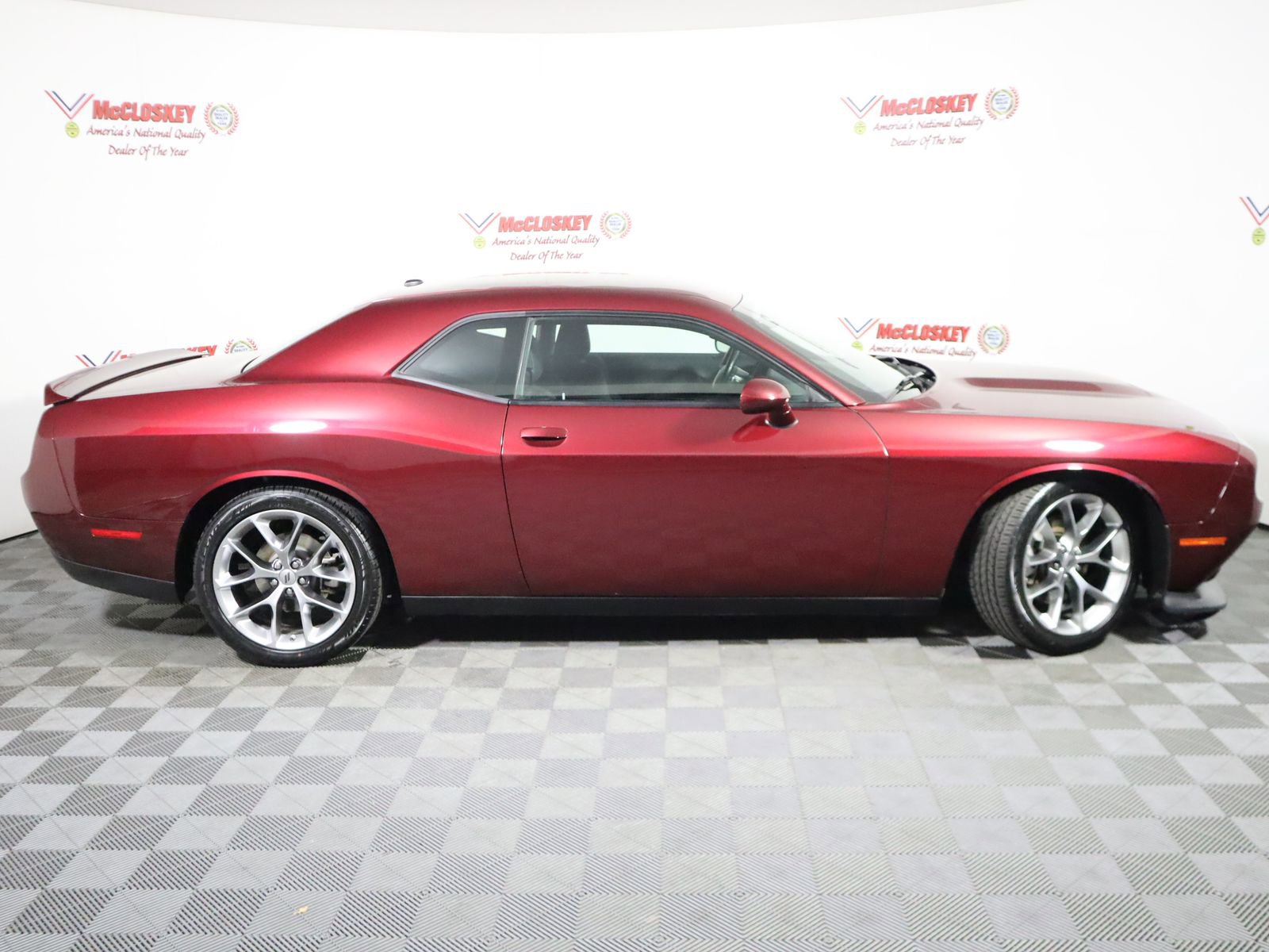 Used 2022 Dodge Challenger GT image 3