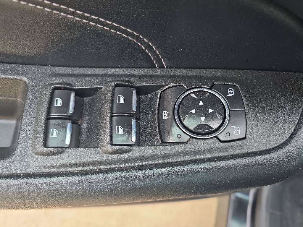 Used 2022 Ford Edge Titanium AWD/4WD image 11