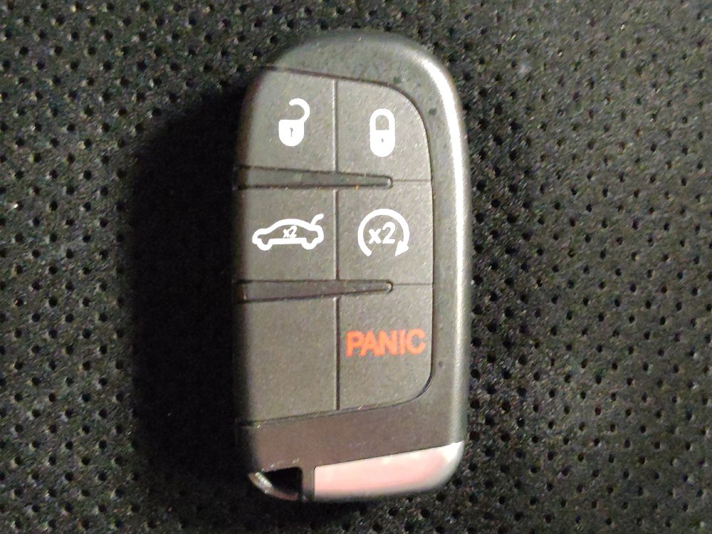 Used 2018 Jeep Grand Cherokee Altitude AWD/4WD image 32