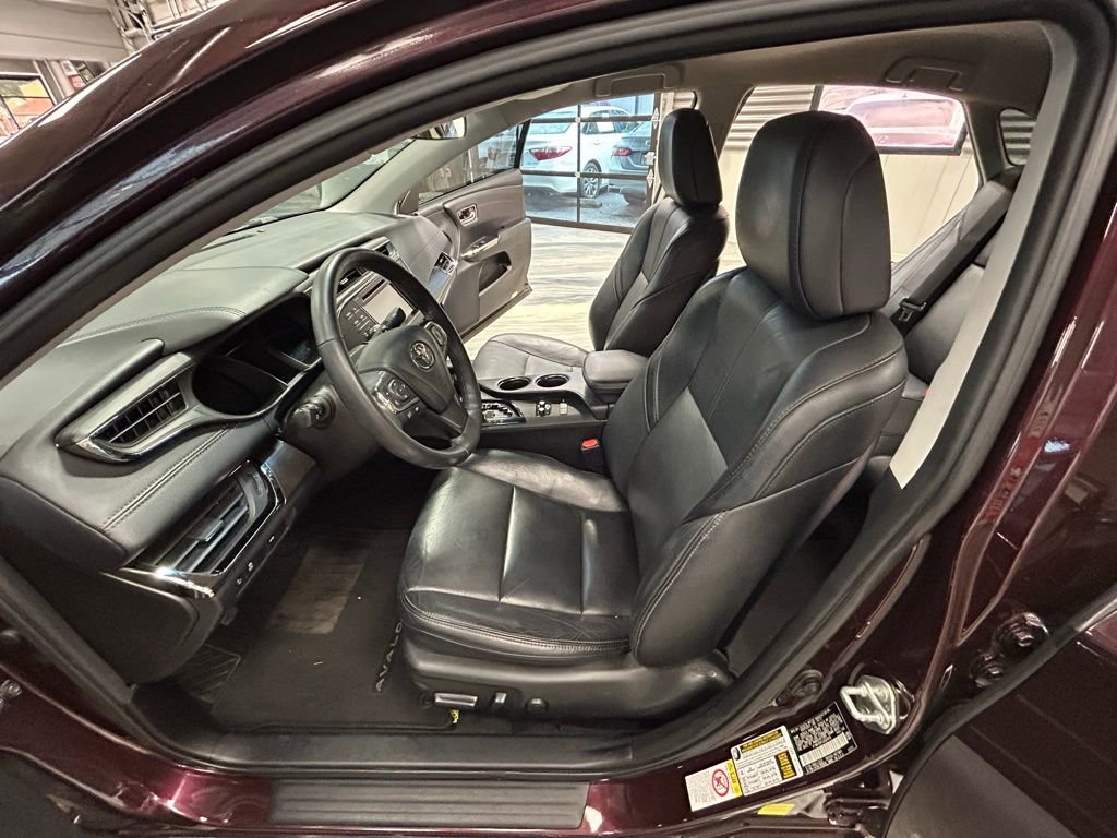 Used 2018 Toyota Avalon XLE image 51