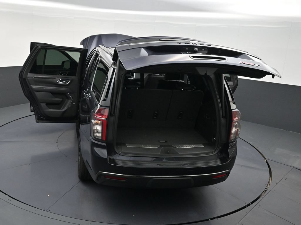 Used 2023 Chevrolet Tahoe RST w/ Luxury Package AWD/4WD image 29