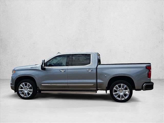 Used 2025 Chevrolet Silverado 1500 High Country w/ High Country Premium Package AWD/4WD image 9