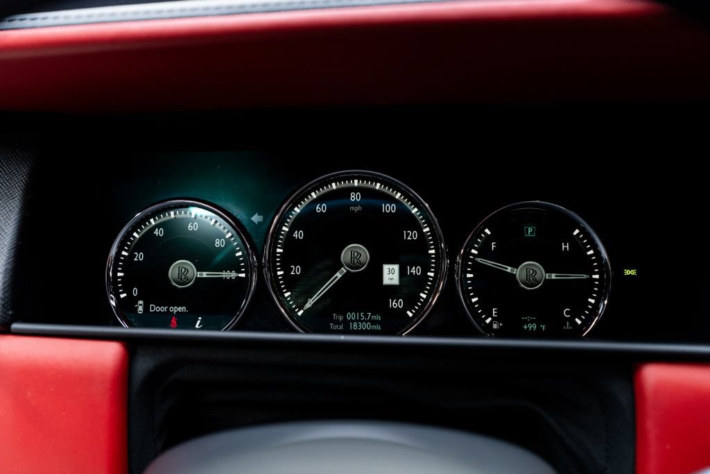 Used 2022 Rolls-Royce Cullinan AWD/4WD image 38