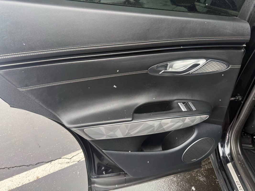 Used 2022 Genesis GV70 3.5T Sport w/ Sport Advanced Package image 23