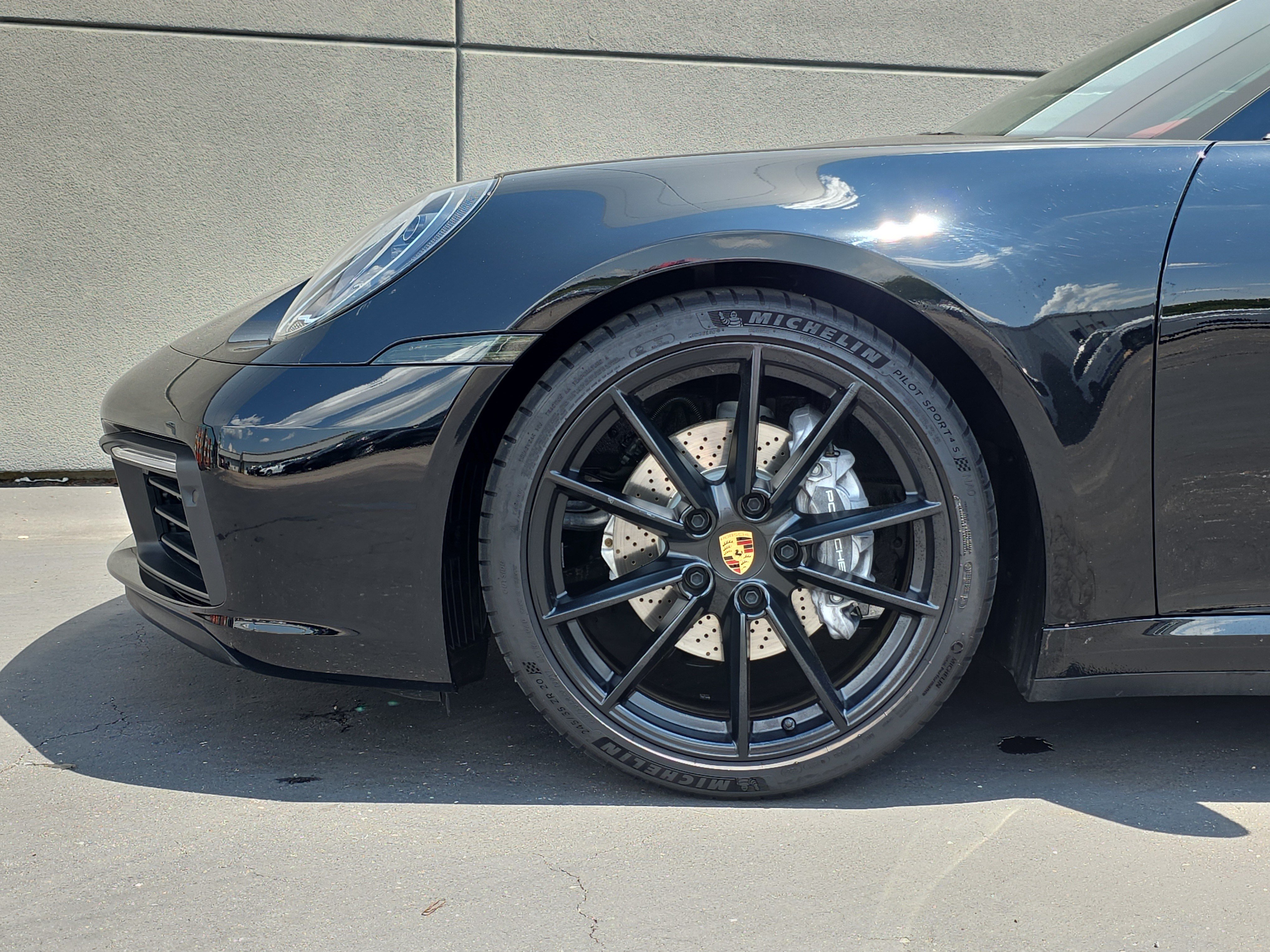Certified 2024 Porsche 911 Targa 4 AWD/4WD image 11