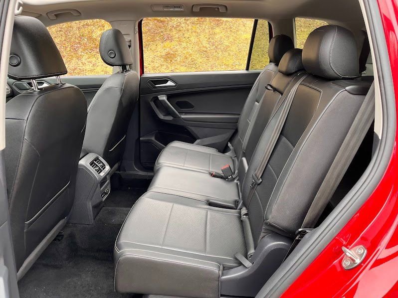 Used 2019 Volkswagen Tiguan SEL image 43