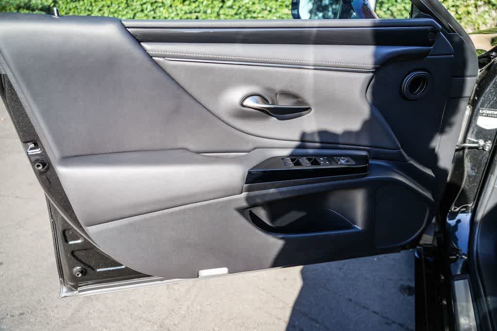 Used 2022 Lexus ES 350 w/ Accessory Package 2 FWD image 21