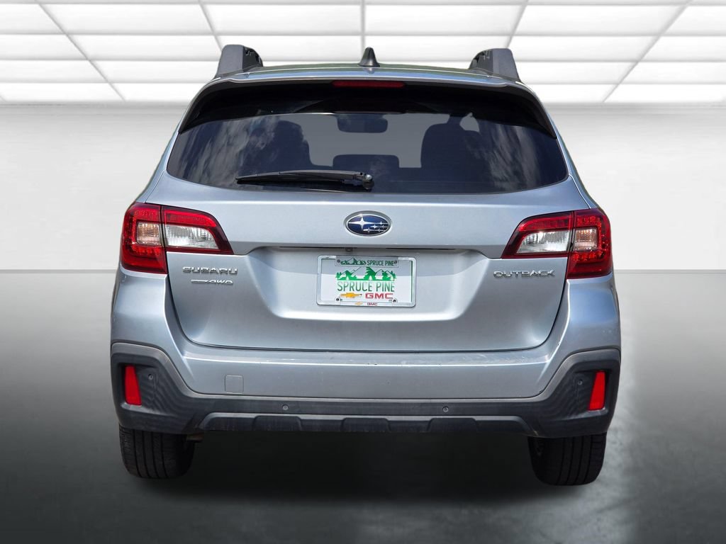 Used 2018 Subaru Outback 2.5i Limited AWD/4WD image 18
