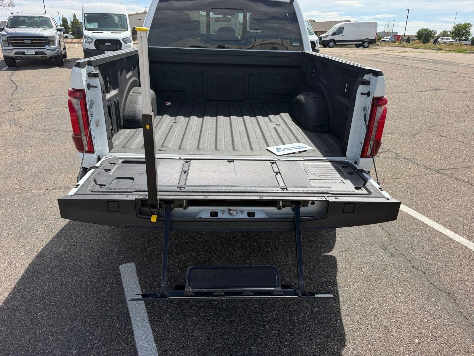 Used 2024 Ford F150 Raptor AWD/4WD image 22