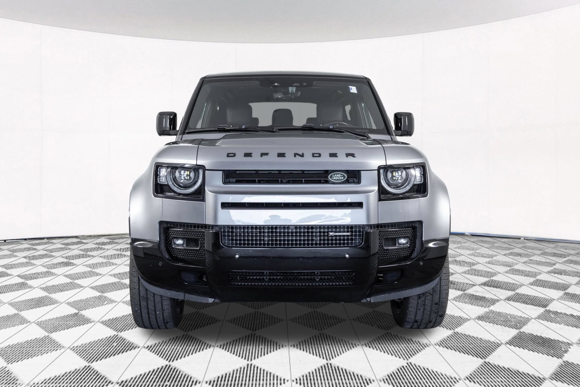 Used 2023 Land Rover Defender 90 X-Dynamic SE AWD/4WD image 11