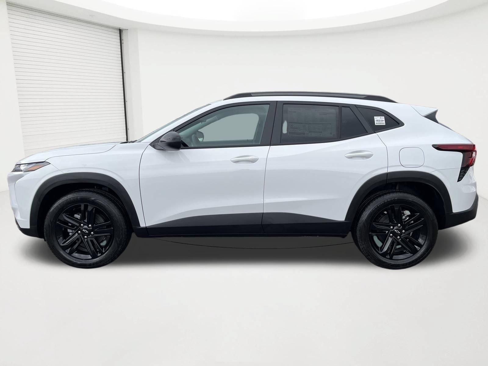 New 2026 Chevrolet Trax ACTIV w/ Sunroof Package FWD image 4