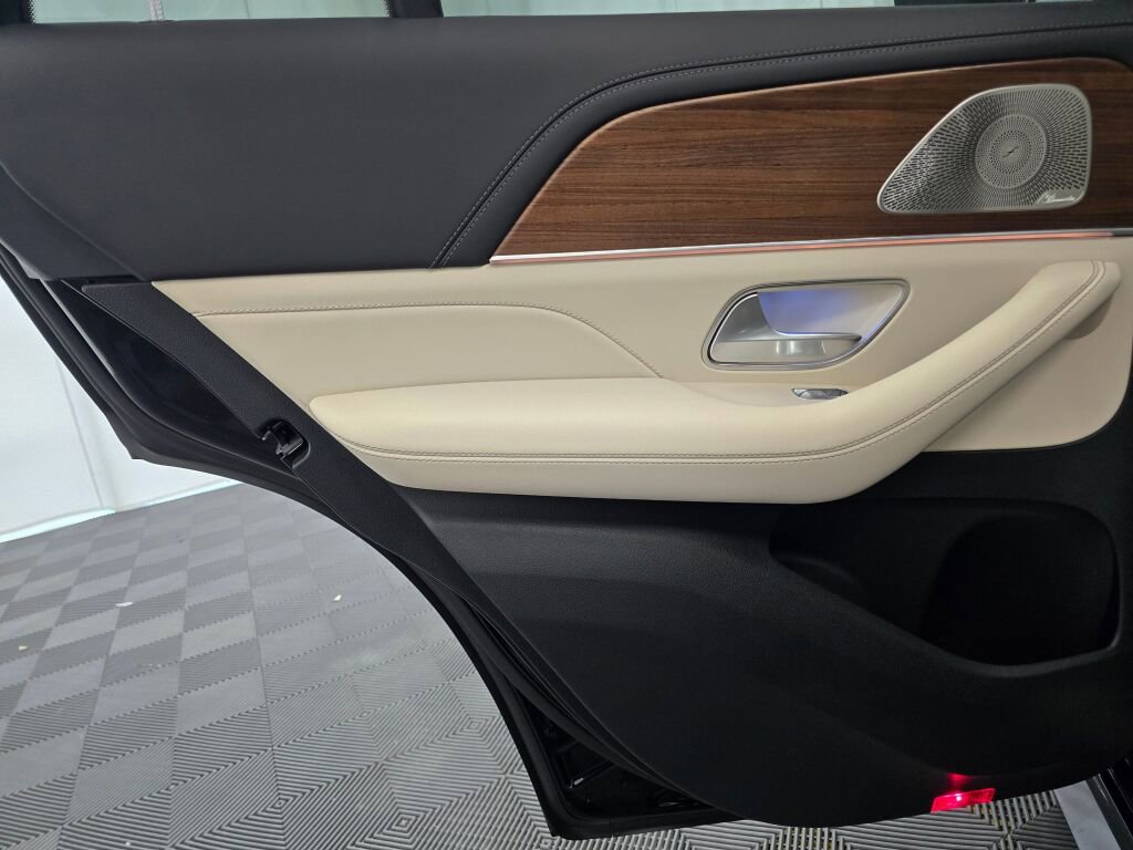 New 2026 Mercedes-Benz GLE 53 AMG 4MATIC Coupe image 18