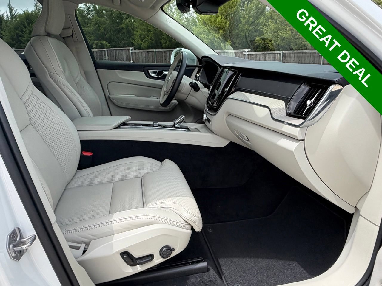 Used 2022 Volvo XC60 T8 Inscription AWD/4WD image 33