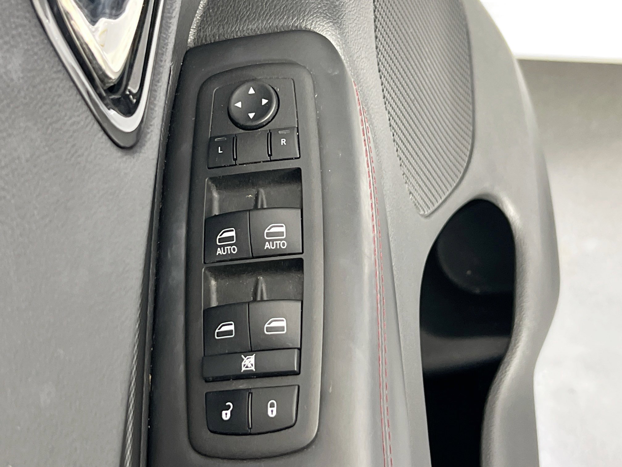 Used 2022 Dodge Durango R/T w/ Blacktop Package image 18