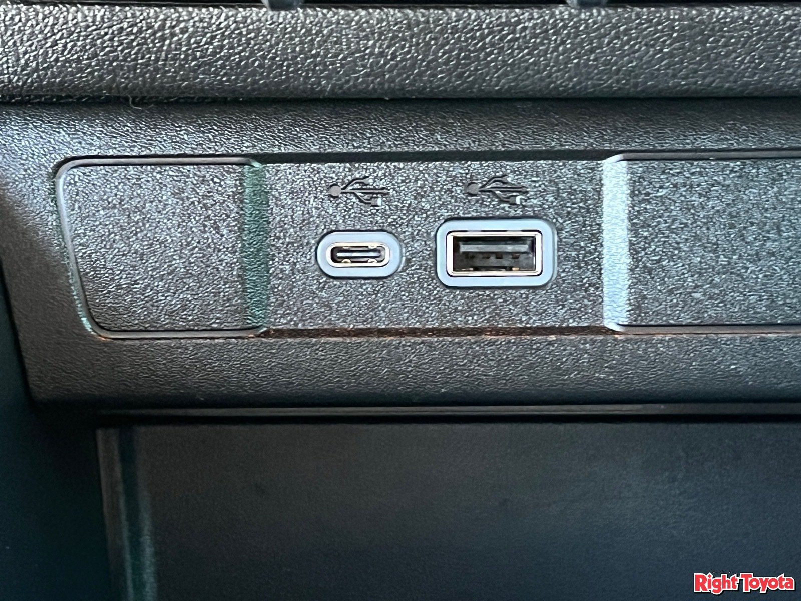 Used 2026 GMC Canyon Elevation RWD image 26