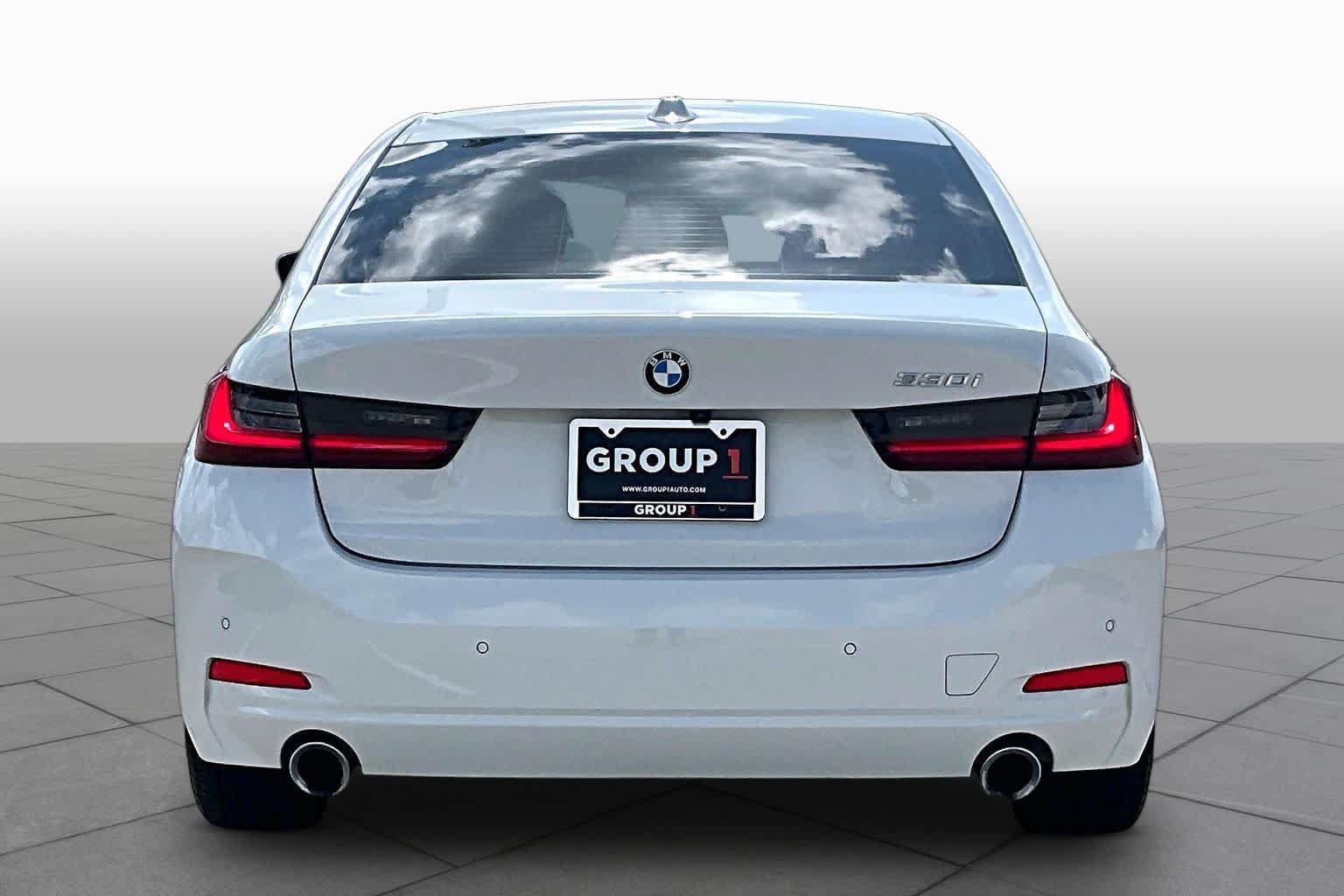 Used 2023 BMW 330i Sedan w/ Driving Assistance Package RWD image 4