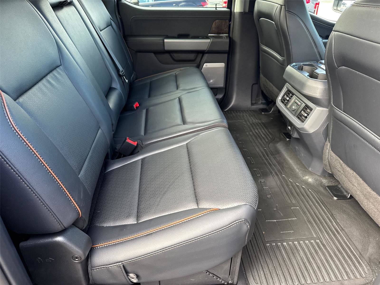 Used 2026 Ford F250 Lariat w/ Tremor Off-Road Package AWD/4WD image 19