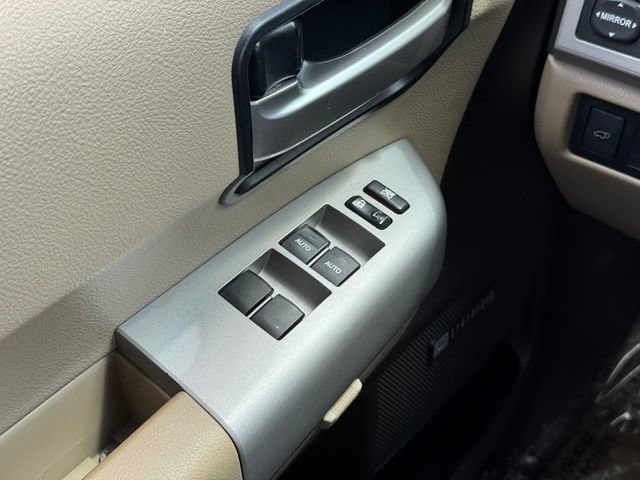 Used 2008 Toyota Sequoia Limited AWD/4WD image 32