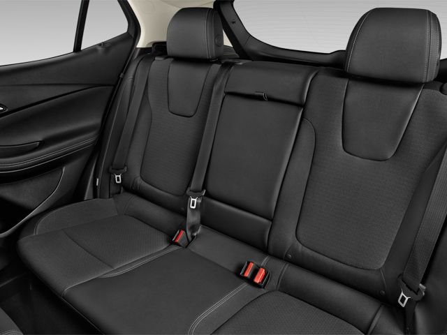 Used 2021 Buick Encore GX Preferred w/ Cold Weather Comfort Package AWD/4WD image 11