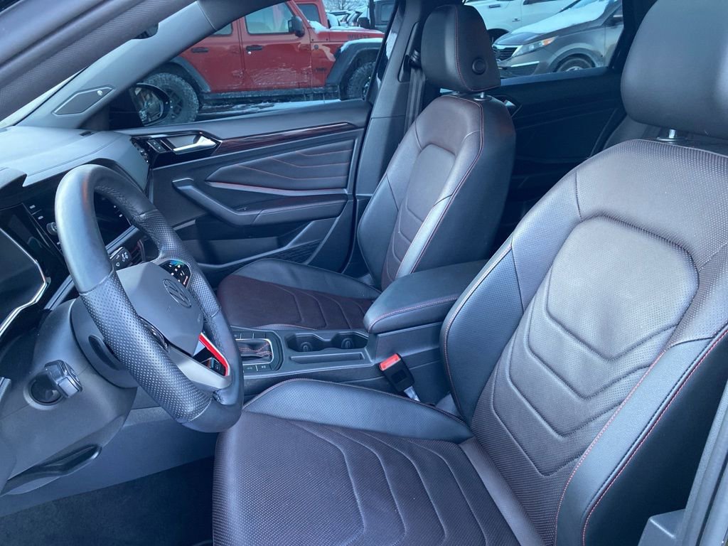 Used 2023 Volkswagen Jetta GLI Autobahn w/ GLI Black Package image 17