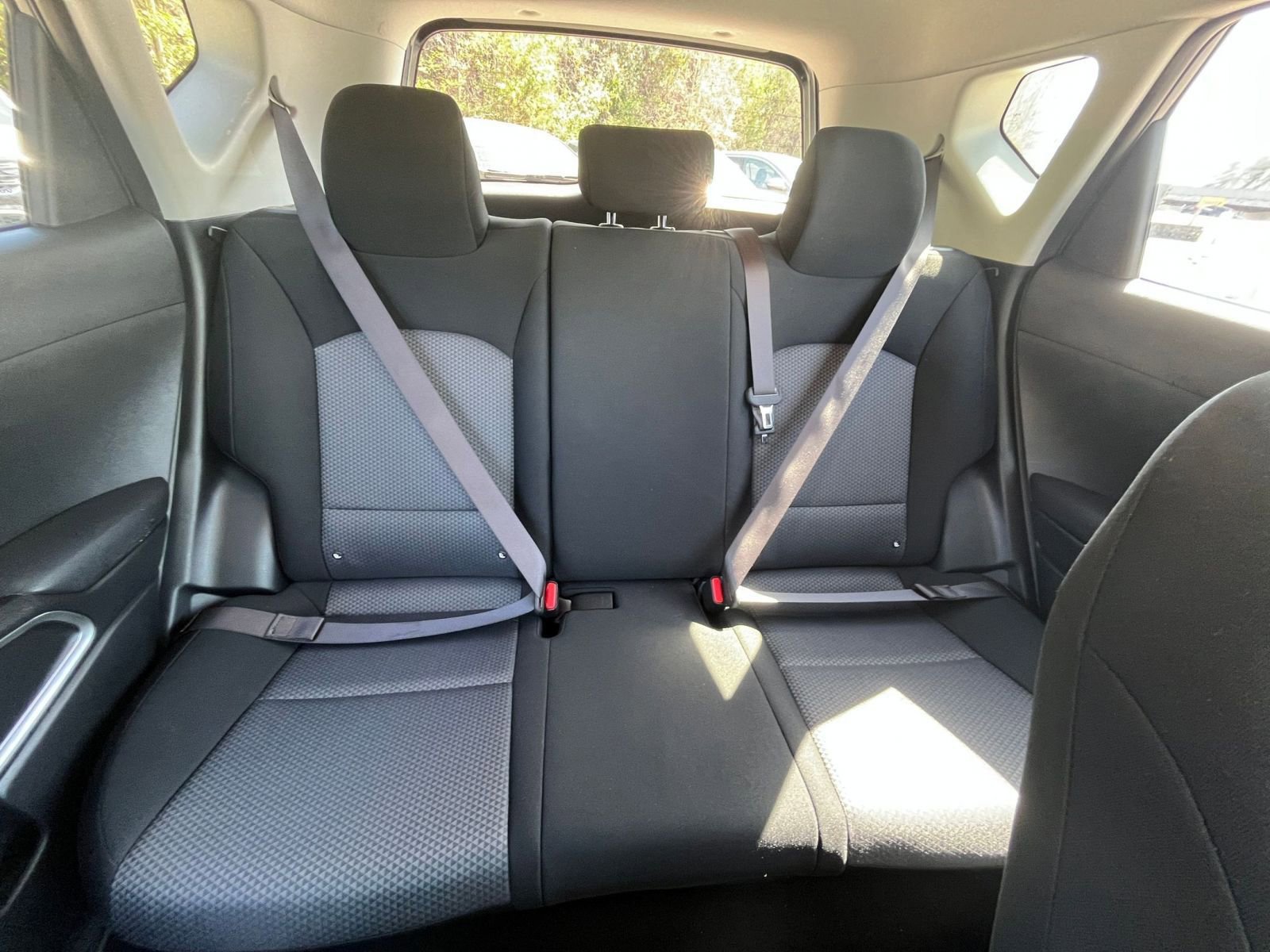 Used 2025 Kia Soul LX w/ LX Technology Package FWD image 35