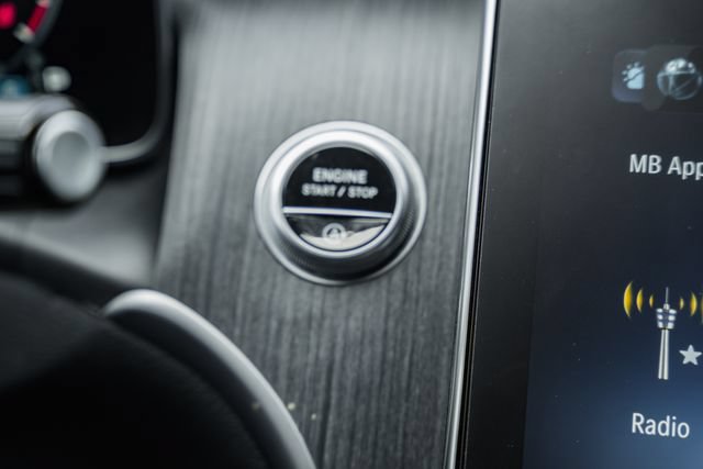 Used 2024 Mercedes-Benz GLC 300 4MATIC image 21