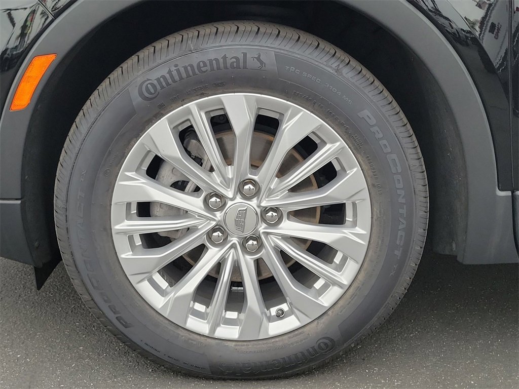 Certified 2024 Cadillac XT4 Luxury w/ Cold Weather Package image 30