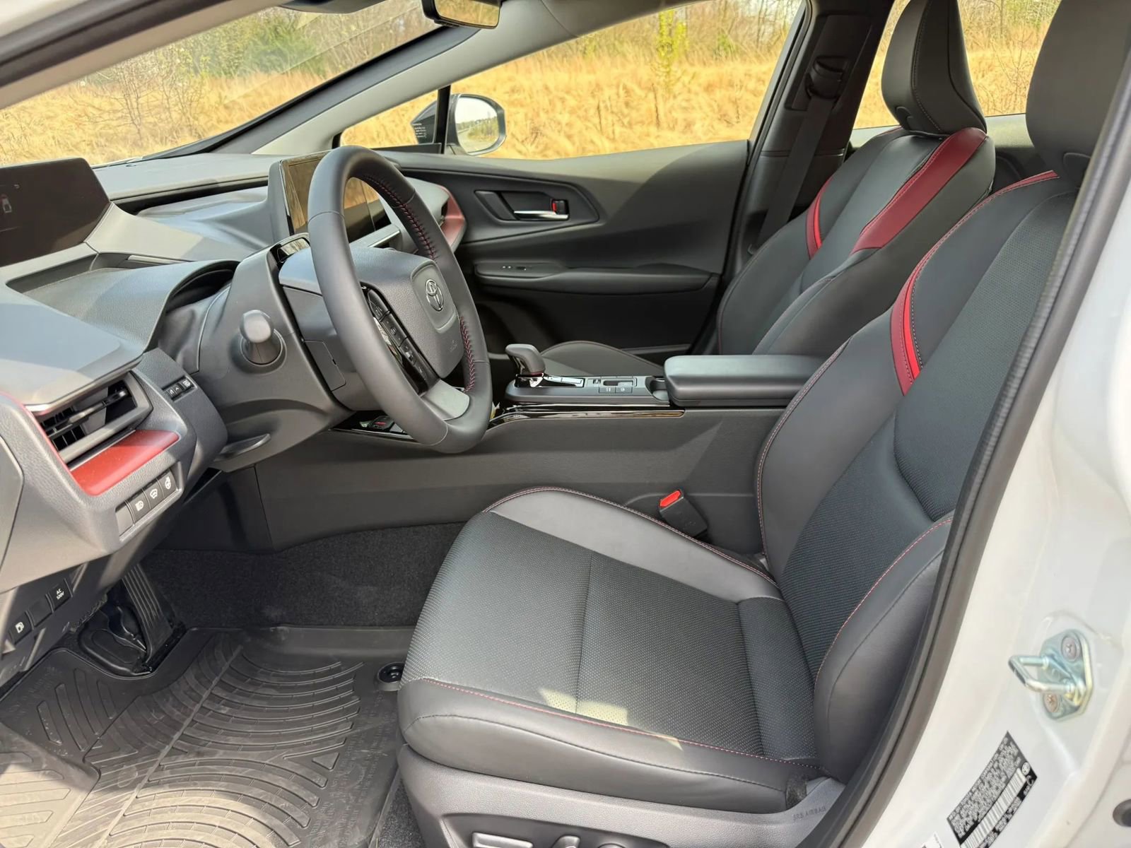 Used 2026 Toyota Prius Plug-In Hybrid FWD image 16
