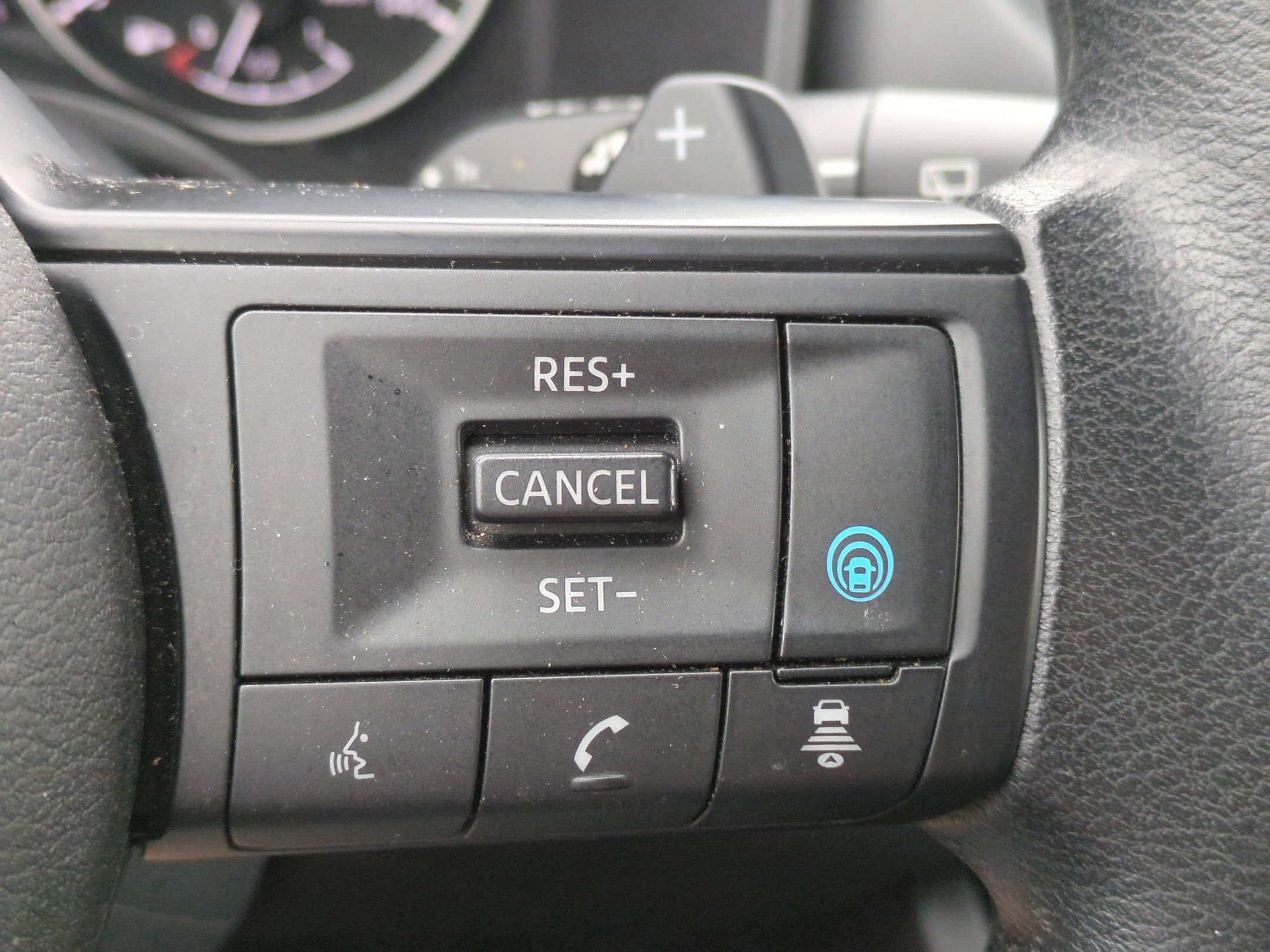 Used 2024 Nissan Rogue SV AWD/4WD image 20