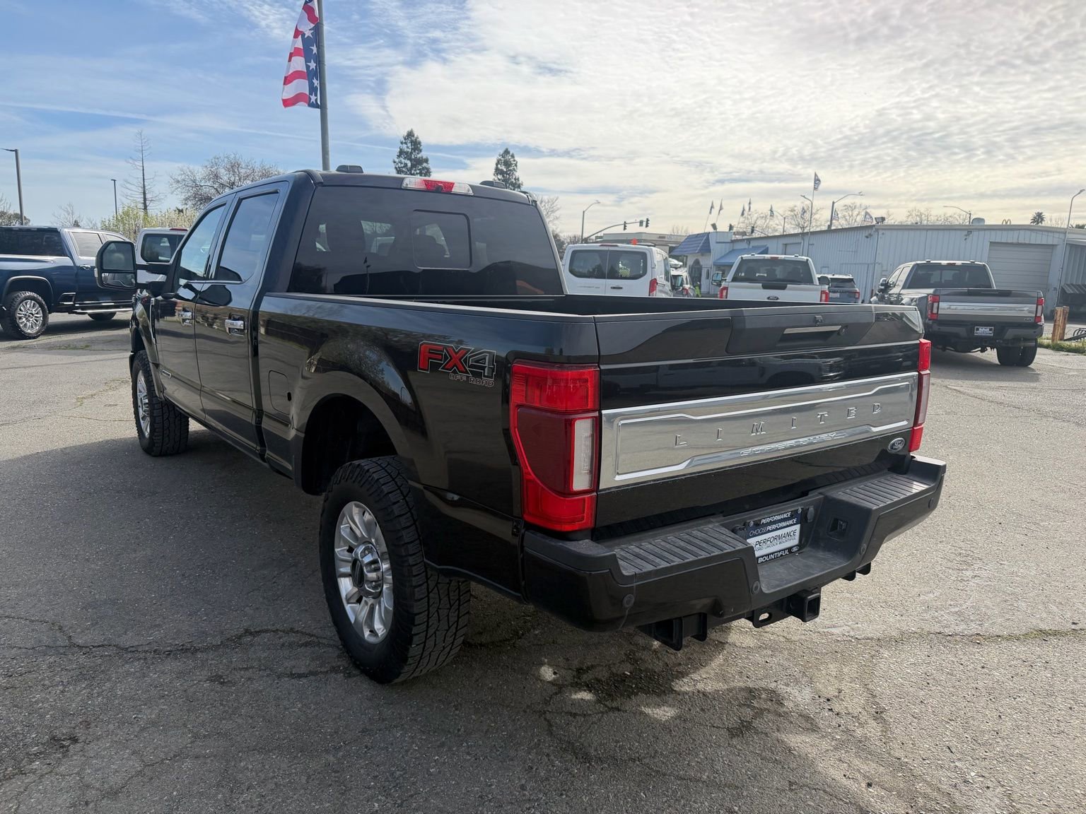 Used 2022 Ford F250 Limited w/ FX4 Off-Road Package image 3