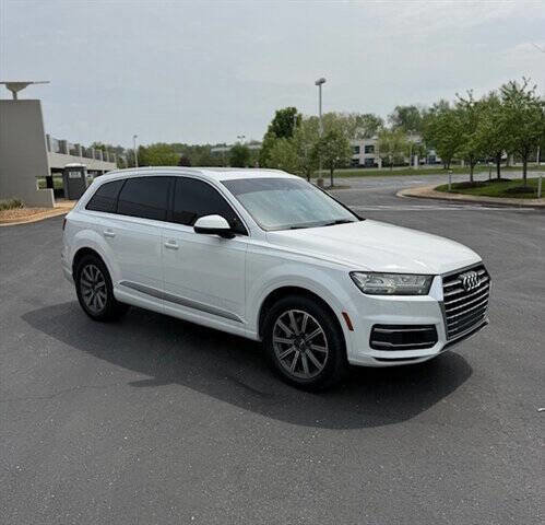 Used 2017 Audi Q7 2.0T Premium Plus w/ Premium Plus Package image 2