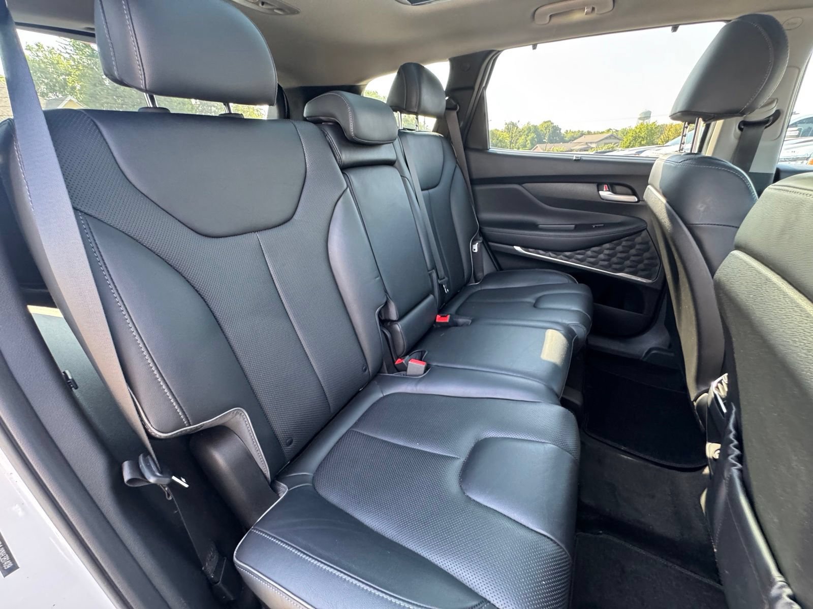 Used 2022 Hyundai Santa Fe SEL w/ Convenience + Premium Package AWD/4WD image 28