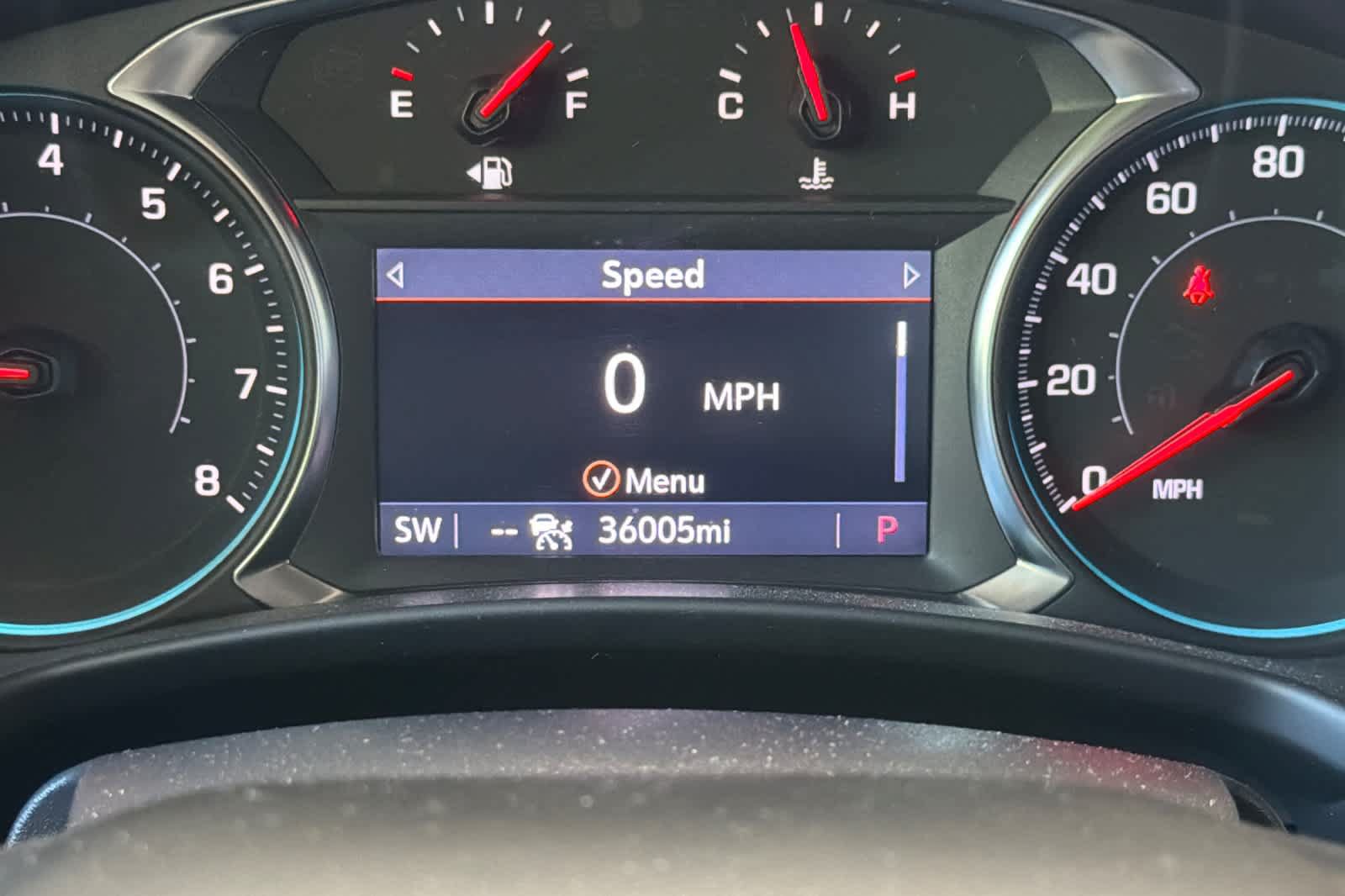 Used 2022 Chevrolet Equinox RS w/ Infotainment Package FWD image 28