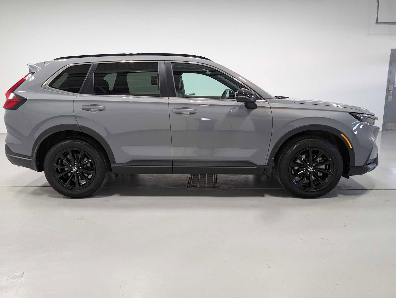 Used 2024 Honda CR-V Sport-L image 8