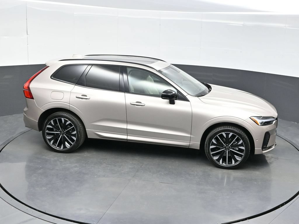 New 2026 Volvo XC60 B5 Ultra w/ Protection Package Premier AWD/4WD image 36
