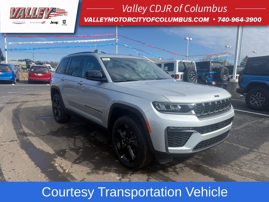 New 2026 Jeep Grand Cherokee Limited w/ Limited Altitude Package AWD/4WD image 1