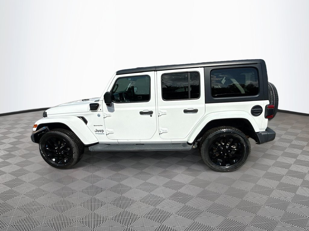 Certified 2022 Jeep Wrangler Unlimited Sahara w/ Cold Weather Group AWD/4WD image 8