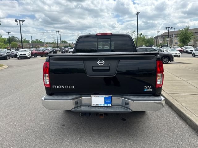 Used 2017 Nissan Frontier SV image 3