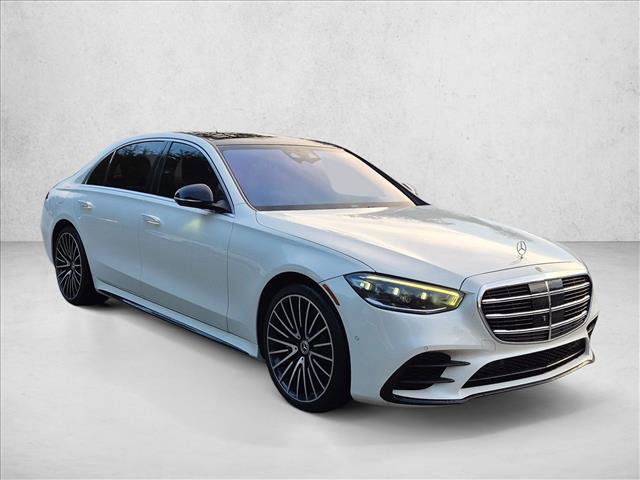 Used 2022 Mercedes-Benz S 580 4MATIC Sedan image 3