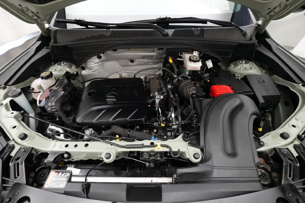 Used 2024 Chevrolet TrailBlazer RS w/ Convenience Package FWD image 3