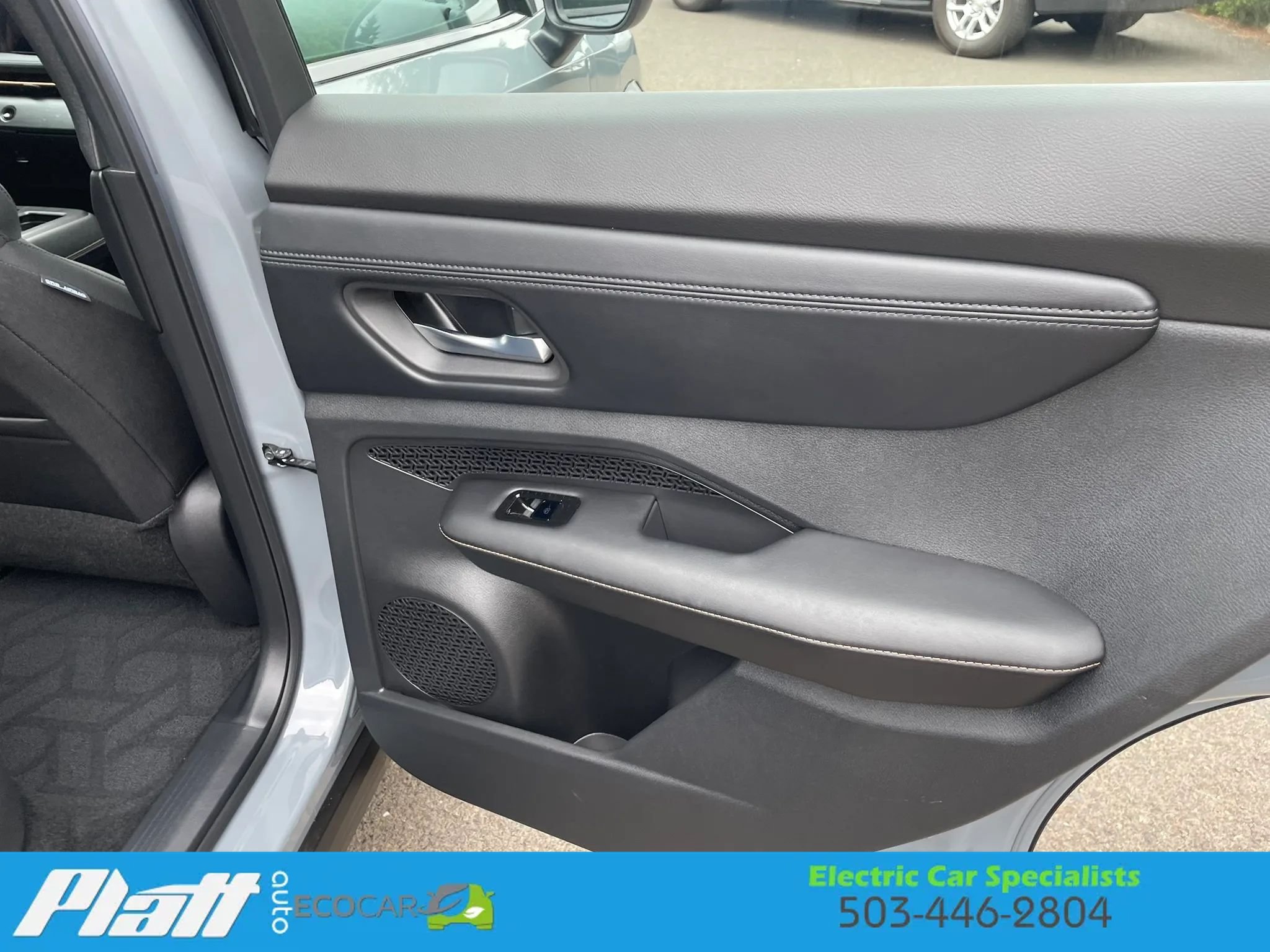 Used 2023 Nissan Ariya FWD image 44