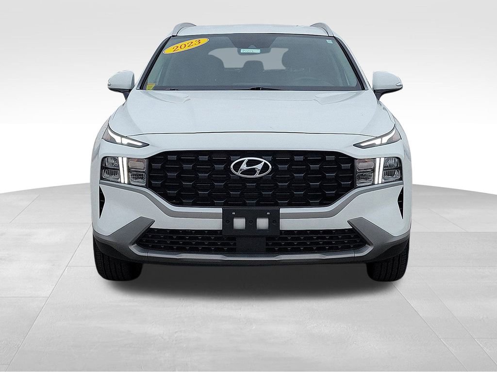 Used 2023 Hyundai Santa Fe SEL image 2