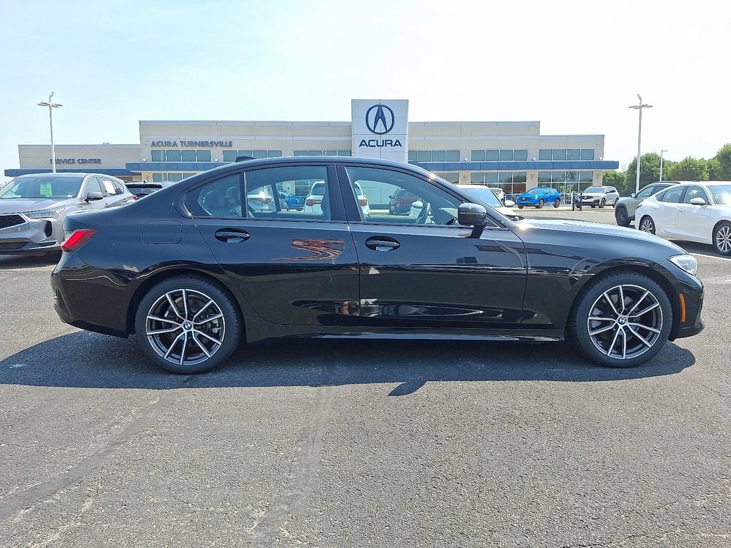 Used 2022 BMW 330i xDrive Sedan w/ Driving Assistance Package AWD/4WD image 7