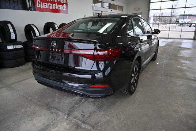 Used 2025 Volkswagen Jetta S image 6