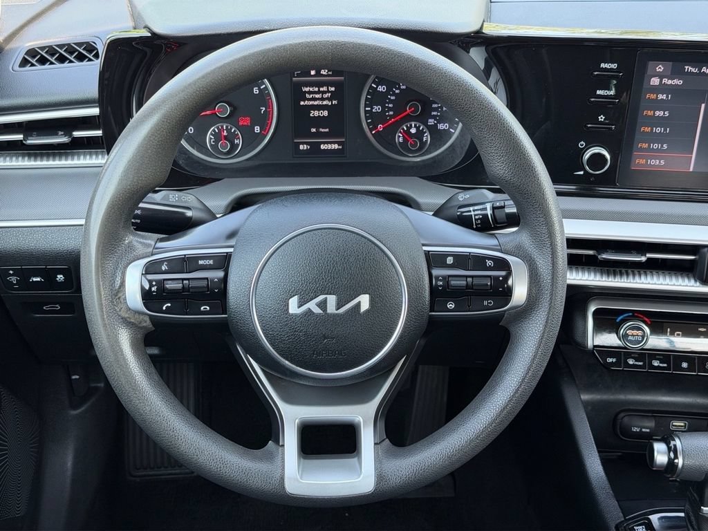Used 2022 Kia K5 LXS FWD image 17