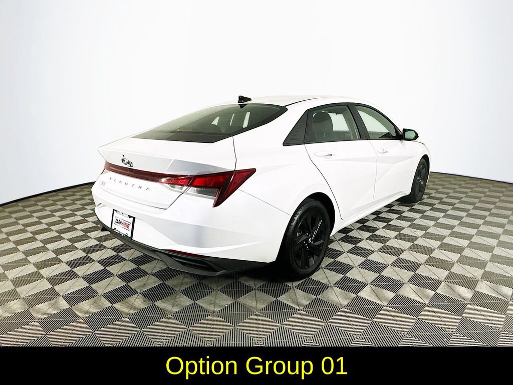 Used 2022 Hyundai Elantra SEL w/ Cargo Package FWD image 10