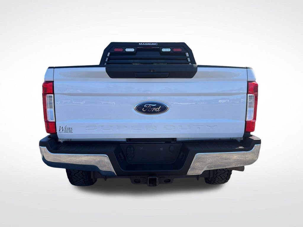 Used 2018 Ford F250 XLT AWD/4WD image 4