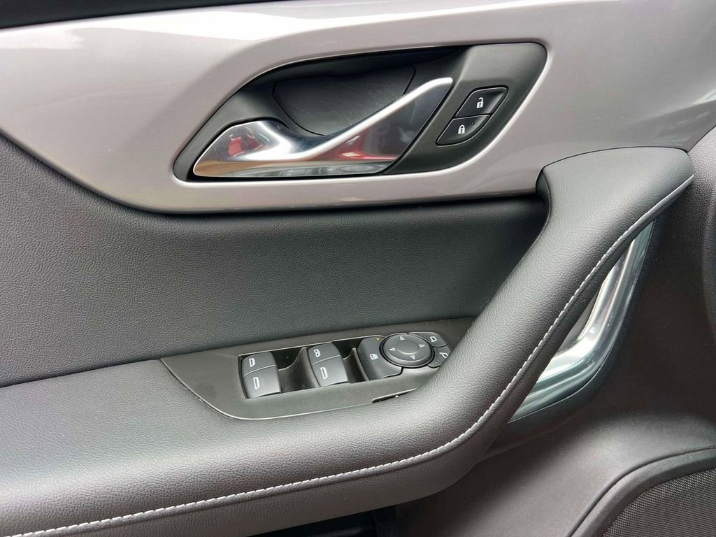 Used 2023 Chevrolet Blazer LT w/ LPO, Black Grille Bar Package AWD/4WD image 16