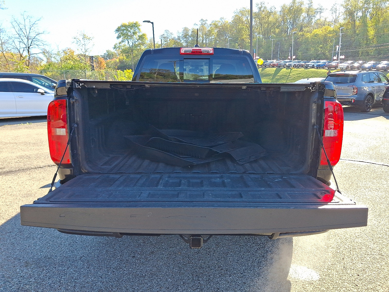 Used 2022 Chevrolet Colorado Z71 w/ Z71 Midnight Edition AWD/4WD image 28