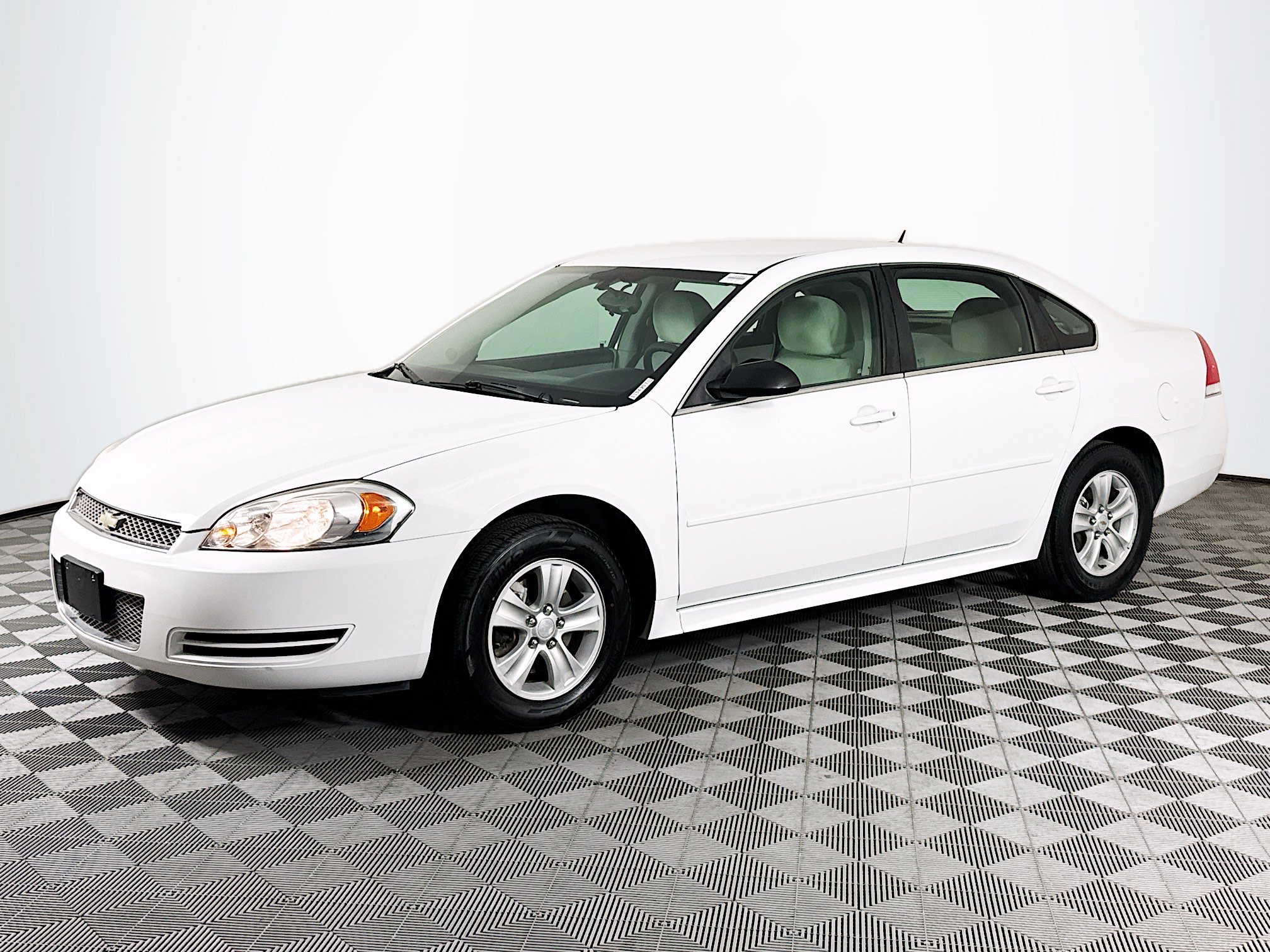 Used 2016 Chevrolet Impala Limited LS FWD image 4